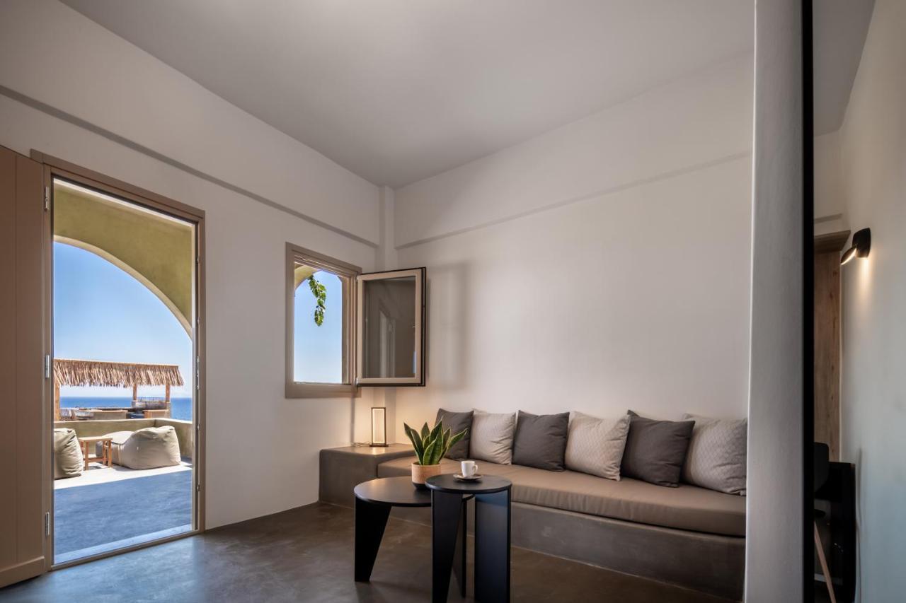 Colombos Beachfront Foinikia  Luaran gambar
