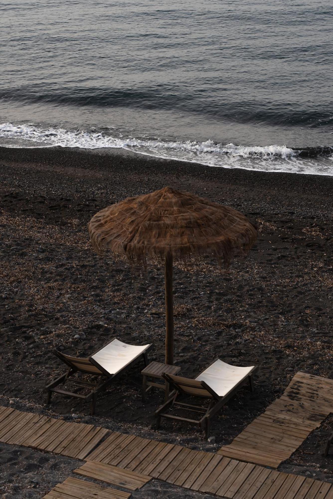Colombos Beachfront Foinikia  Luaran gambar